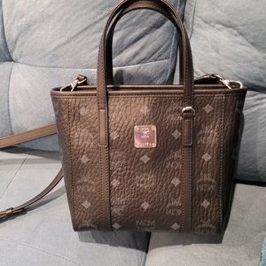 MCM Toni shopper like new